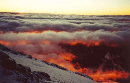 Восход Солнца над Килиманджаро
